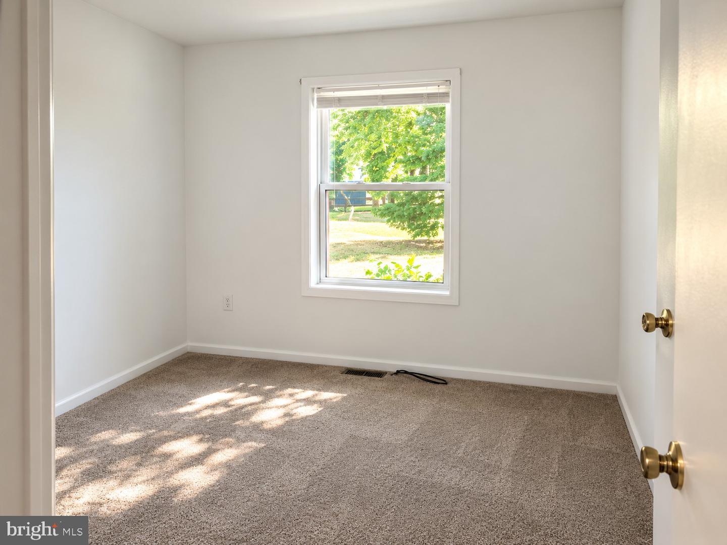 8732 Elm Rd Property Photo 14