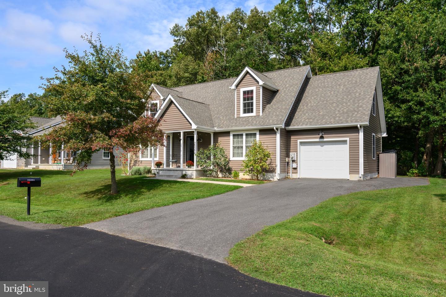 25094 Reeds Meadow Property Photo 1