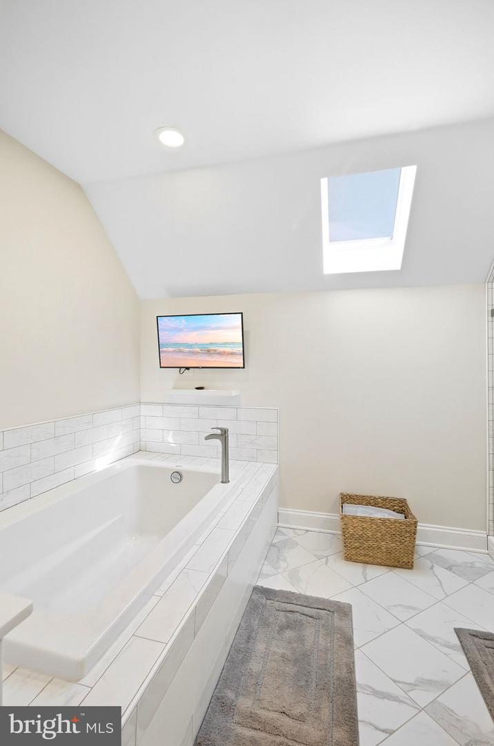 8276 Broad Neck Rd Property Photo 42