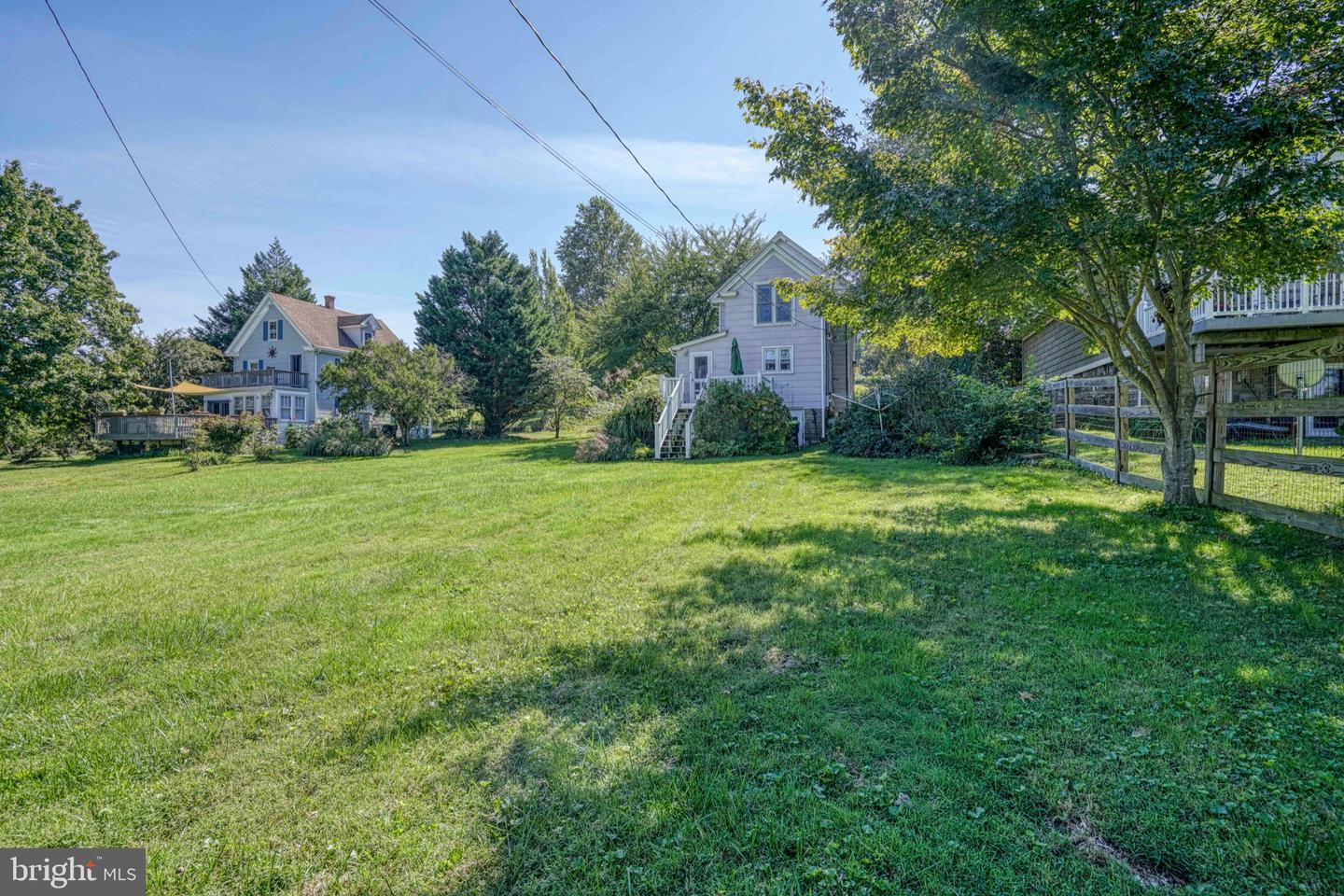 14 1st Ave Property Photo 16