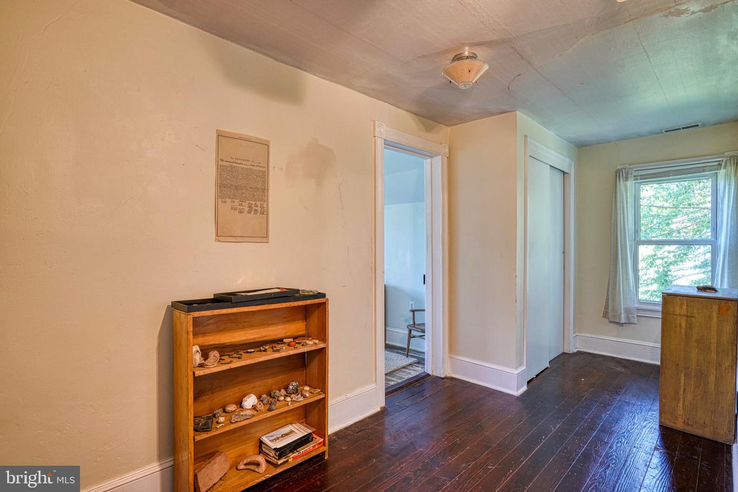 14 1st Ave Property Photo 49