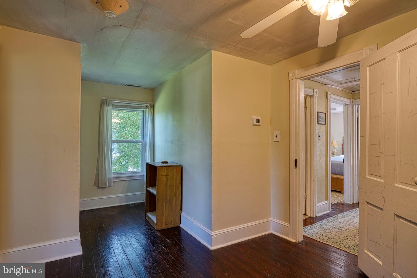 14 1st Ave Property Photo 50