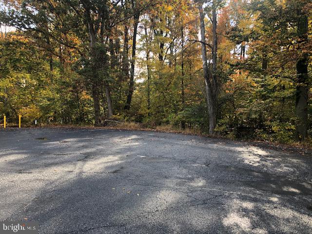 Brooke Farm Dr Property Photo 1