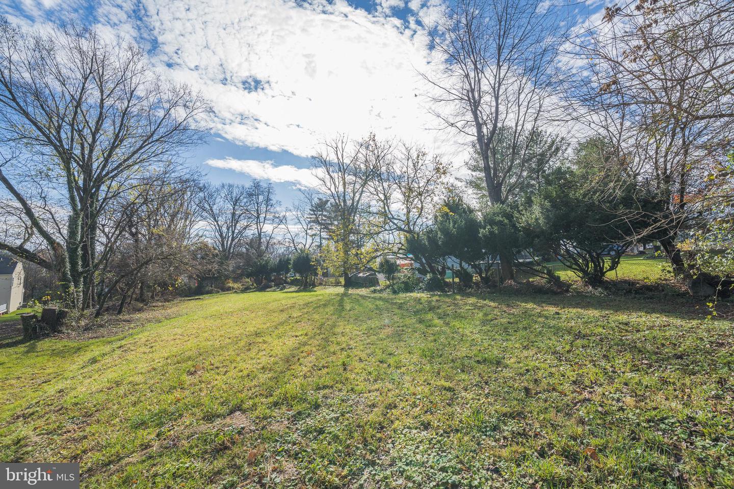 18529 Strawberry Knoll Rd Property Photo