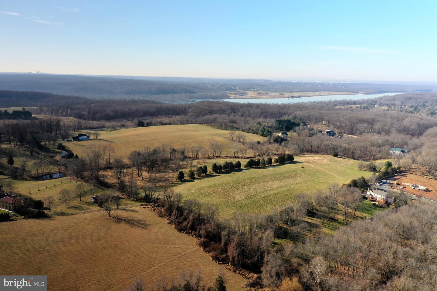 15220 River Rd Property Photo 4
