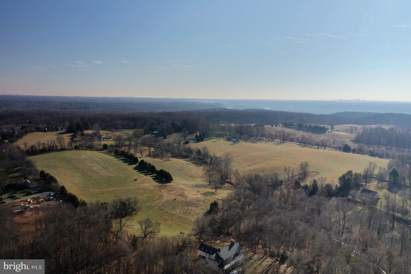 15220 River Rd Property Photo 6