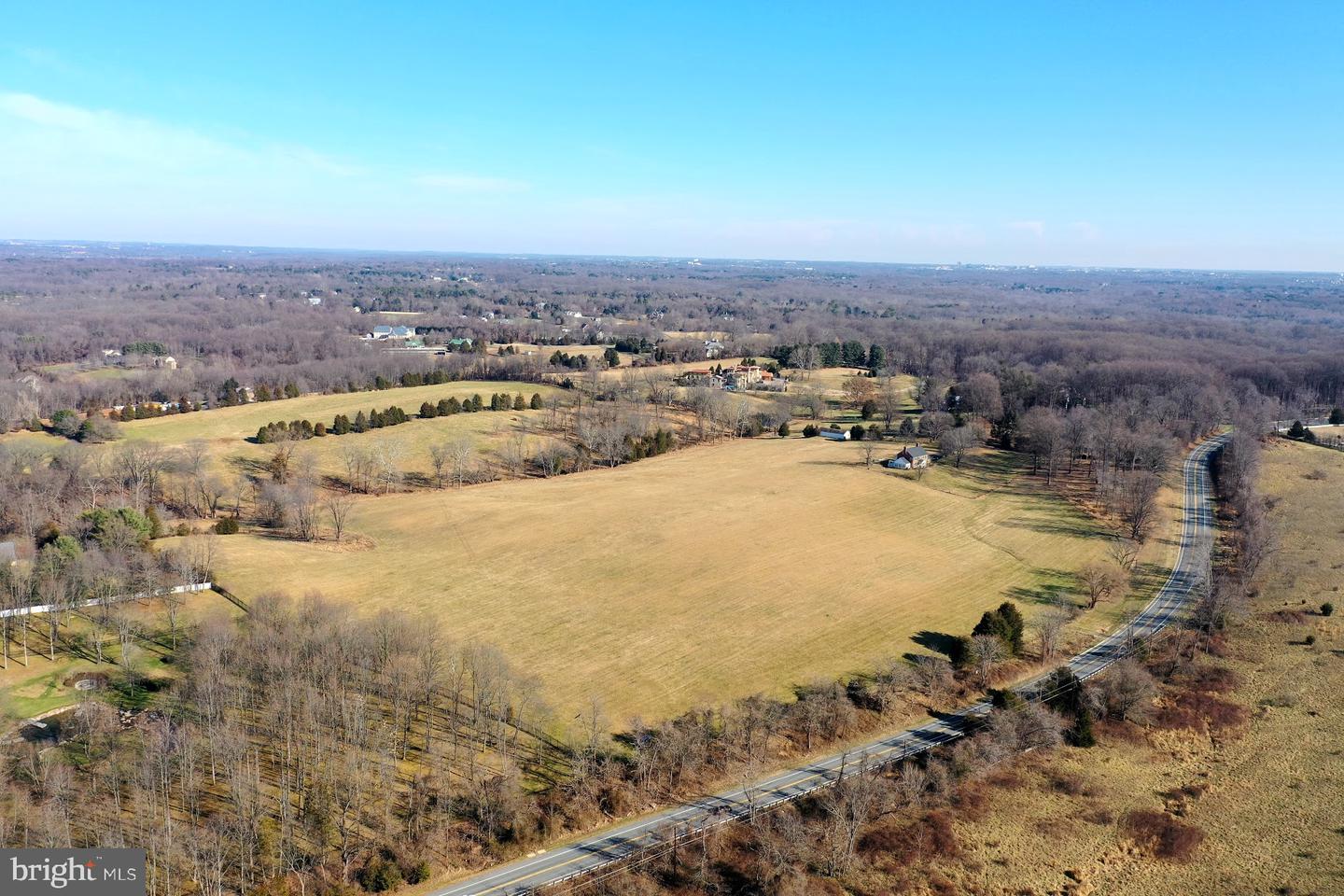 15220 River Rd Property Photo 8