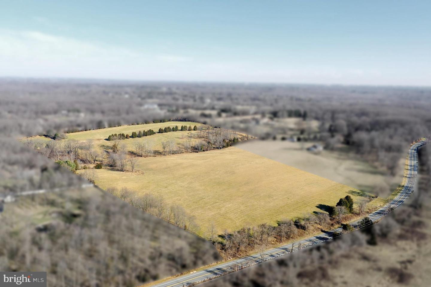 15220 River Rd Property Photo 10