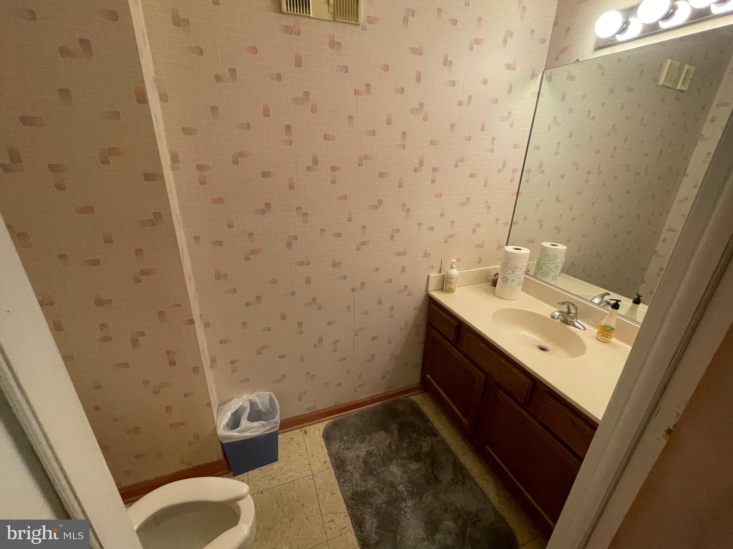 8607 2nd Ave #502-a Property Photo 11
