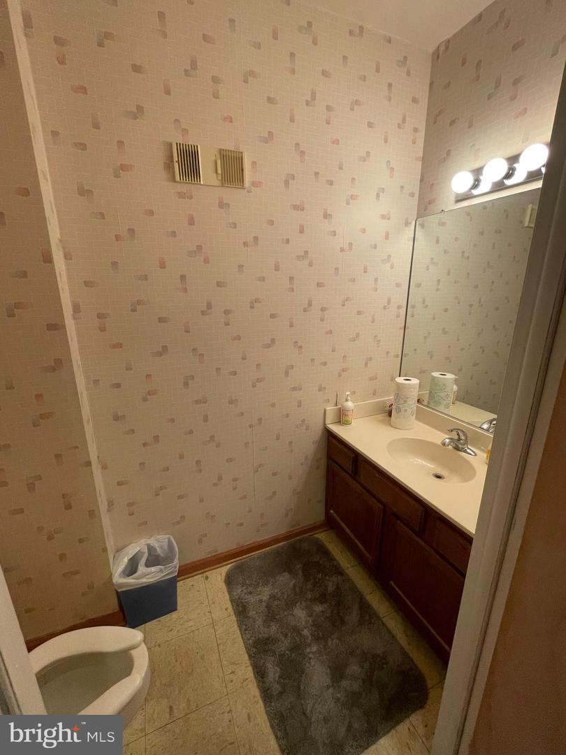 8607 2nd Ave #502-a Property Photo 12