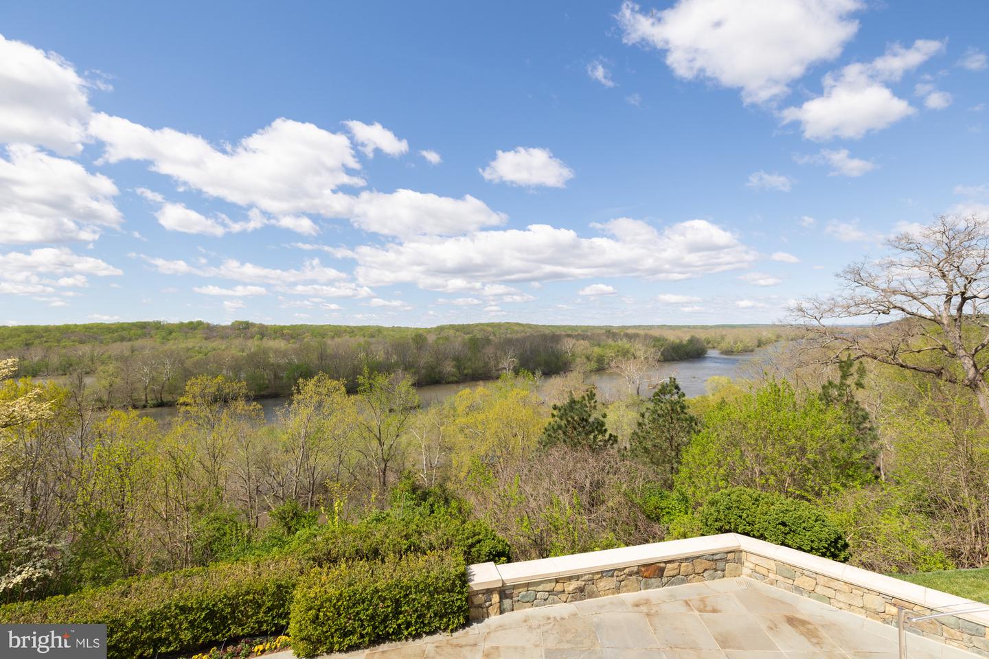 11900 River Rd Property Photo 21
