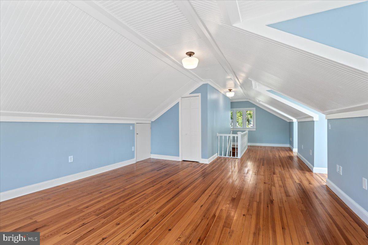 31 Quincy St Property Photo 38