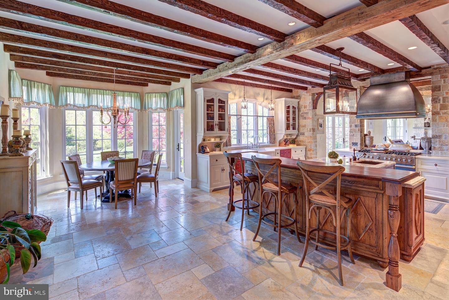 10408 Stapleford Hall Dr Property Photo 14