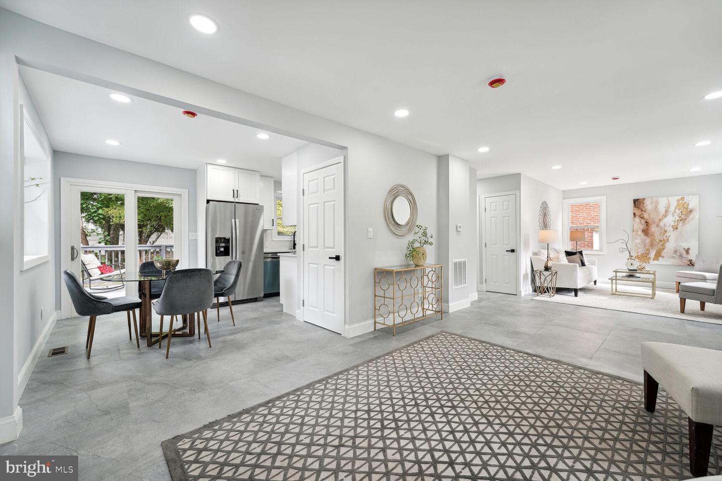 10412 Hayes Ave Property Photo 1