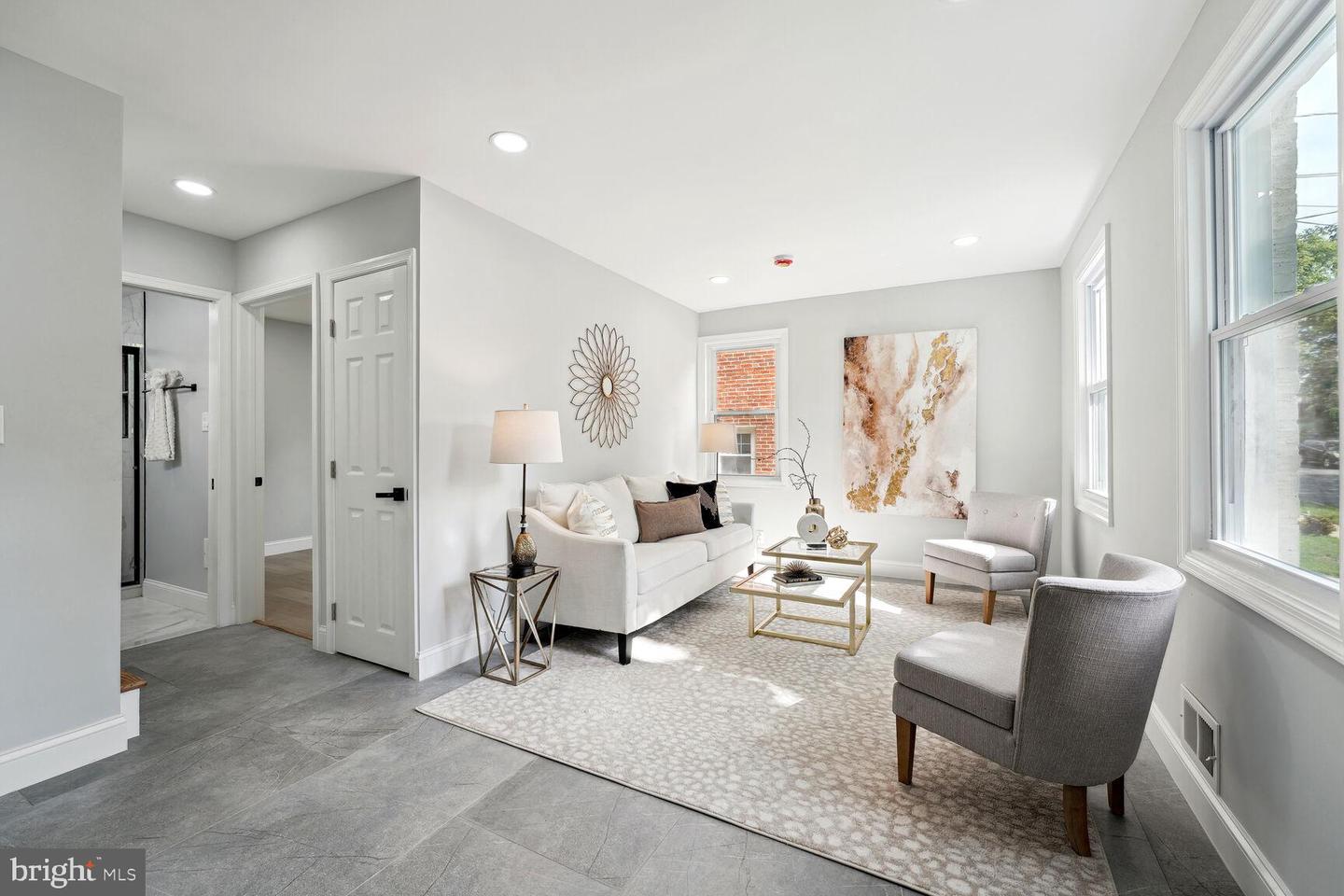 10412 Hayes Ave Property Photo 2