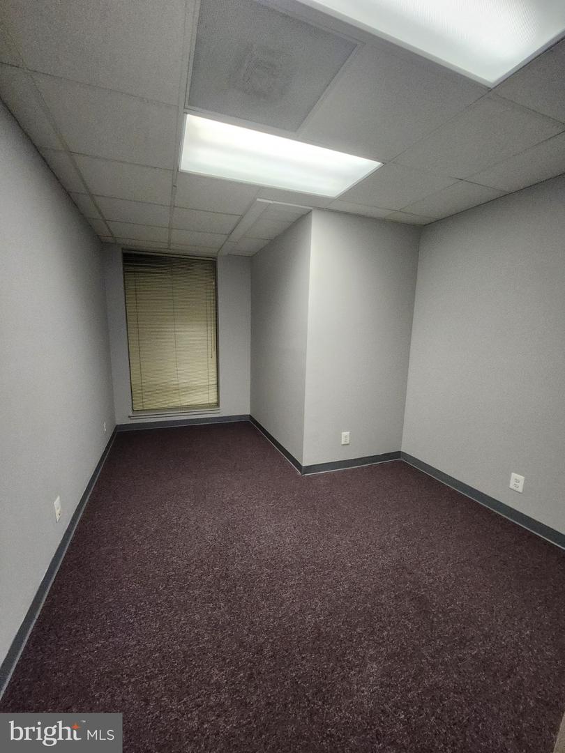6261 Executive Blvd #14-c Property Photo 4