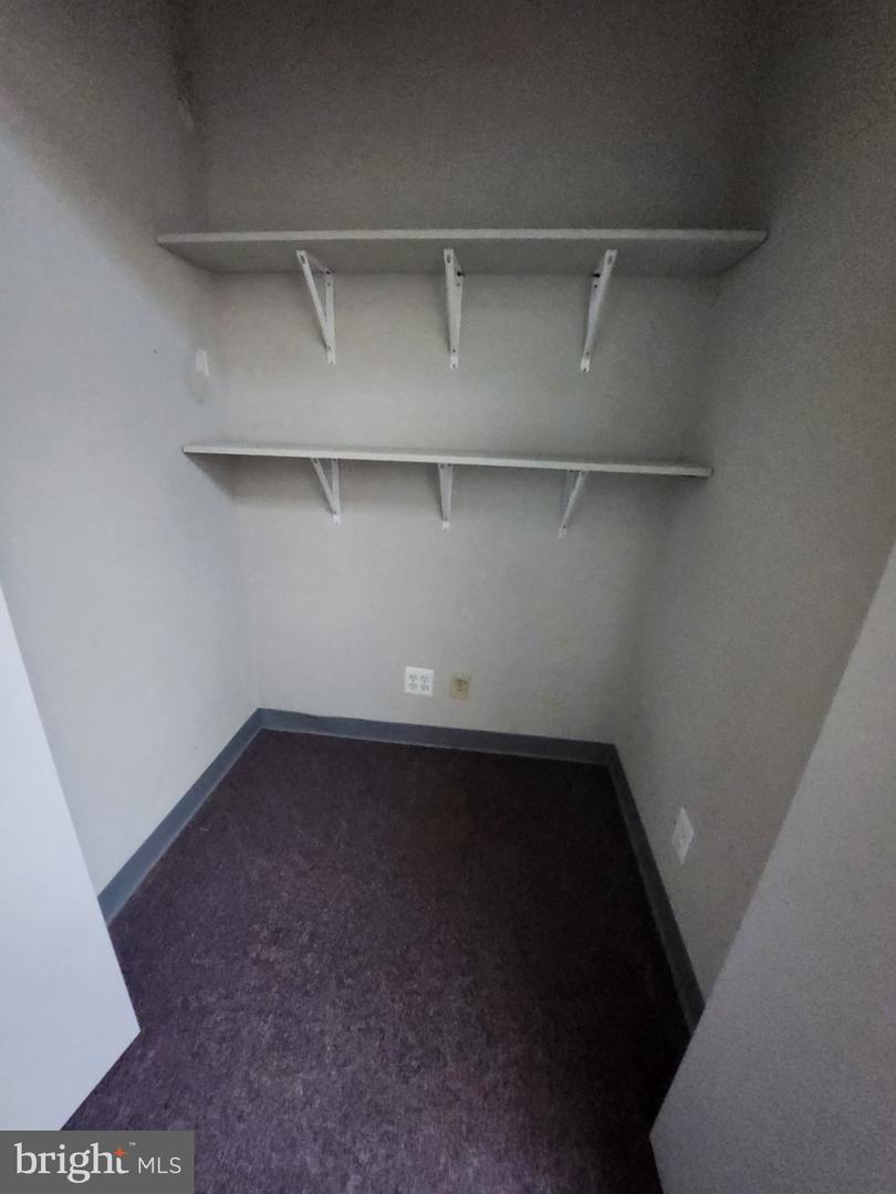 6261 Executive Blvd #14-c Property Photo 10
