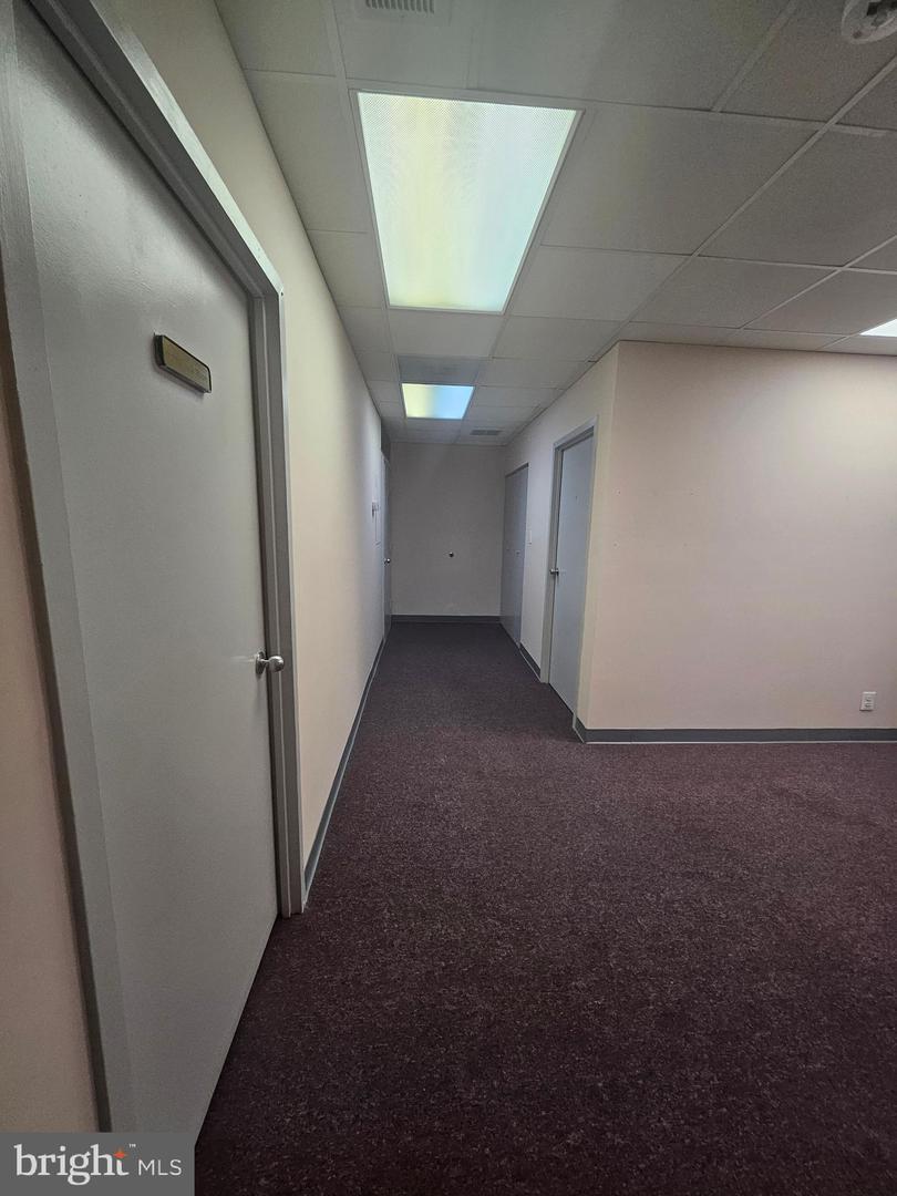 6261 Executive Blvd #14-c Property Photo 25