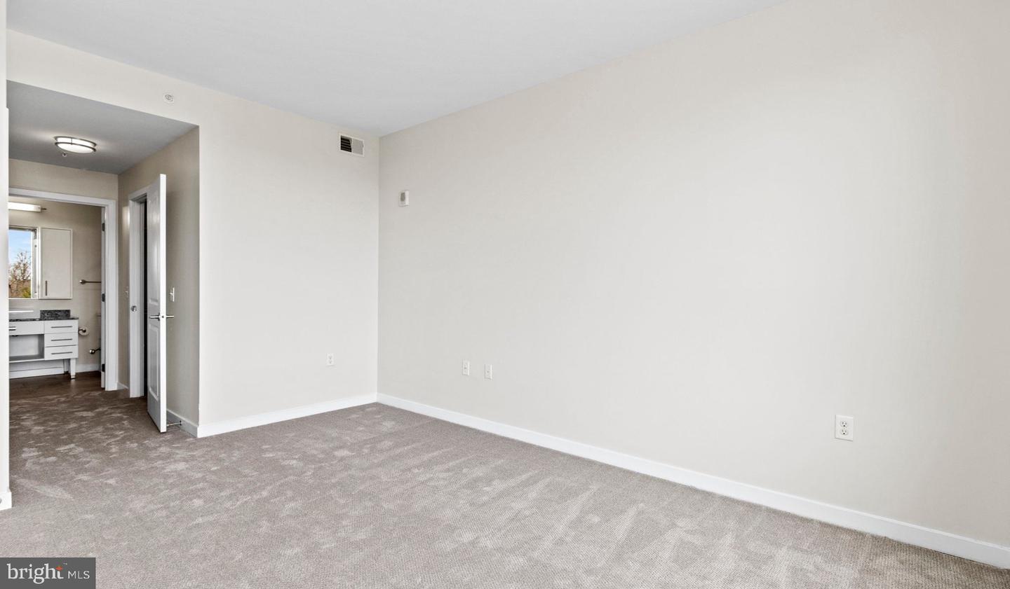 8300 Wisconsin Ave #3b-649 Property Photo 59