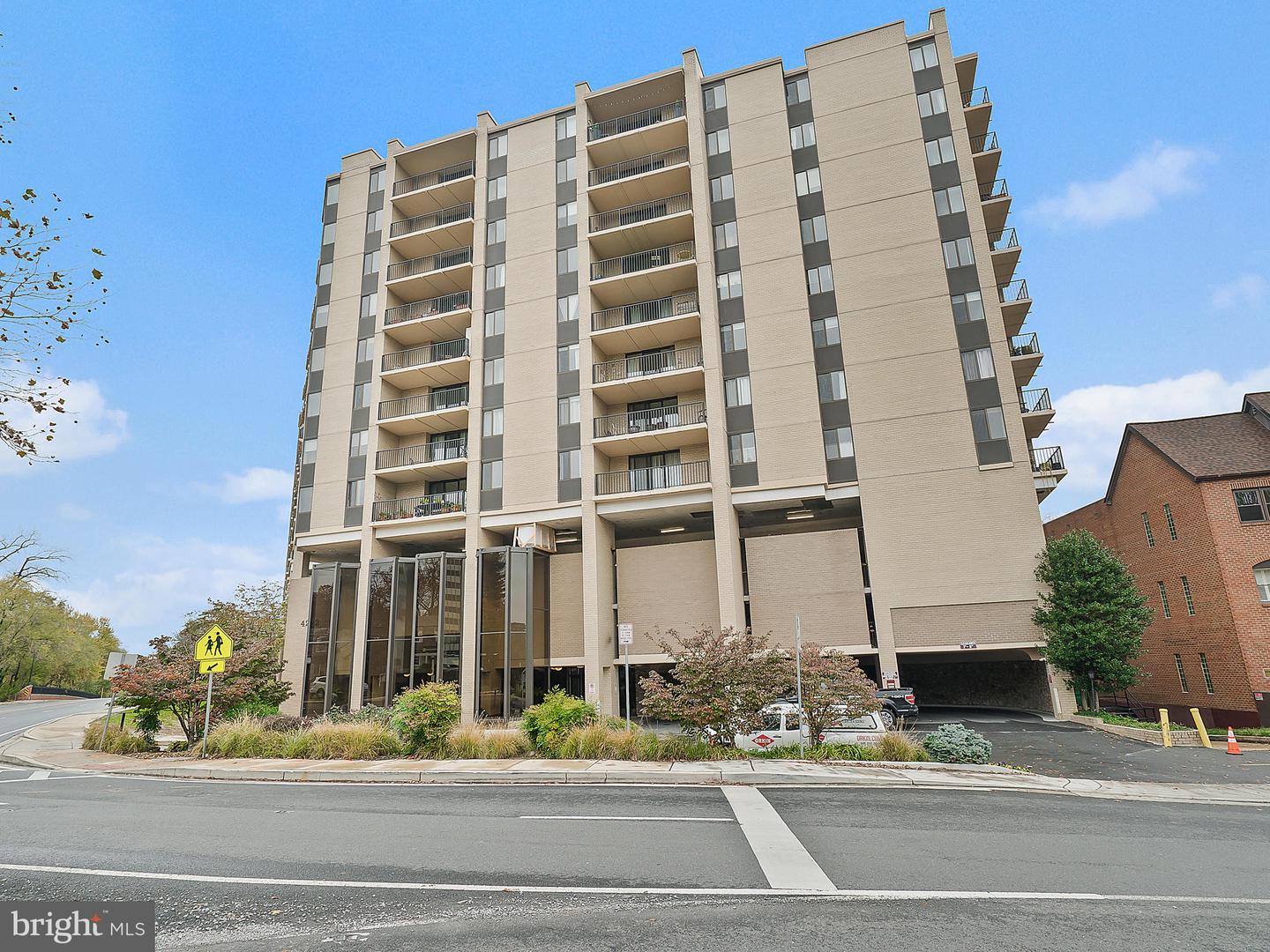 4242 E West Hwy #719 Property Photo