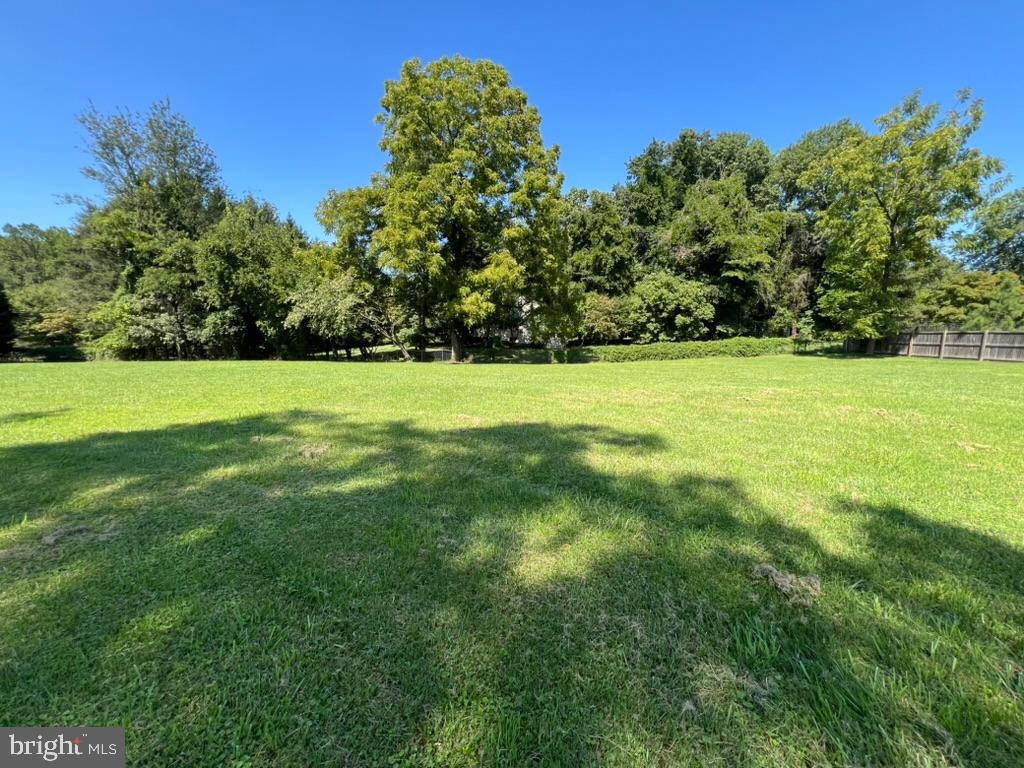 13719 Notley Rd Property Photo 8