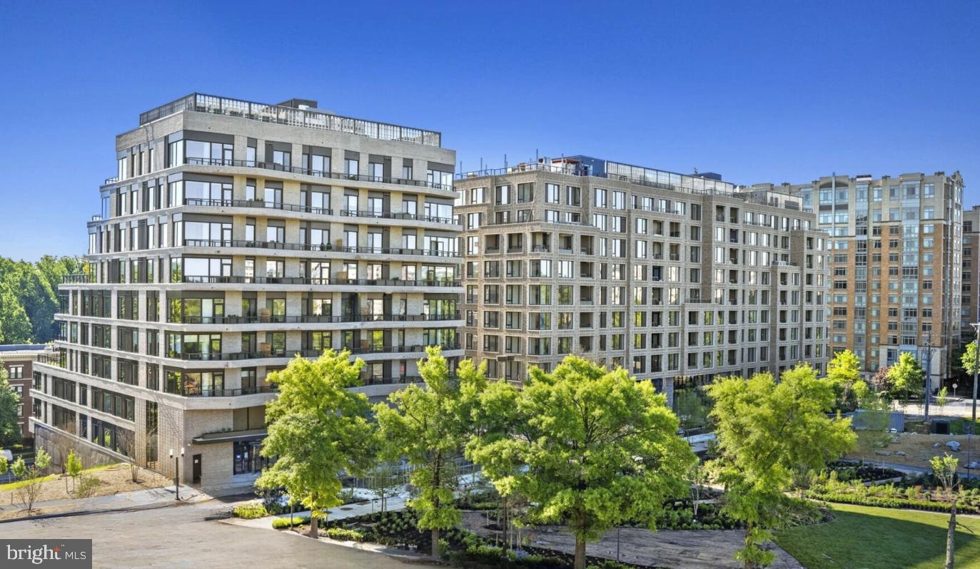 10511 Strathmore Hall St #1b-3b-714 Property Photo 11