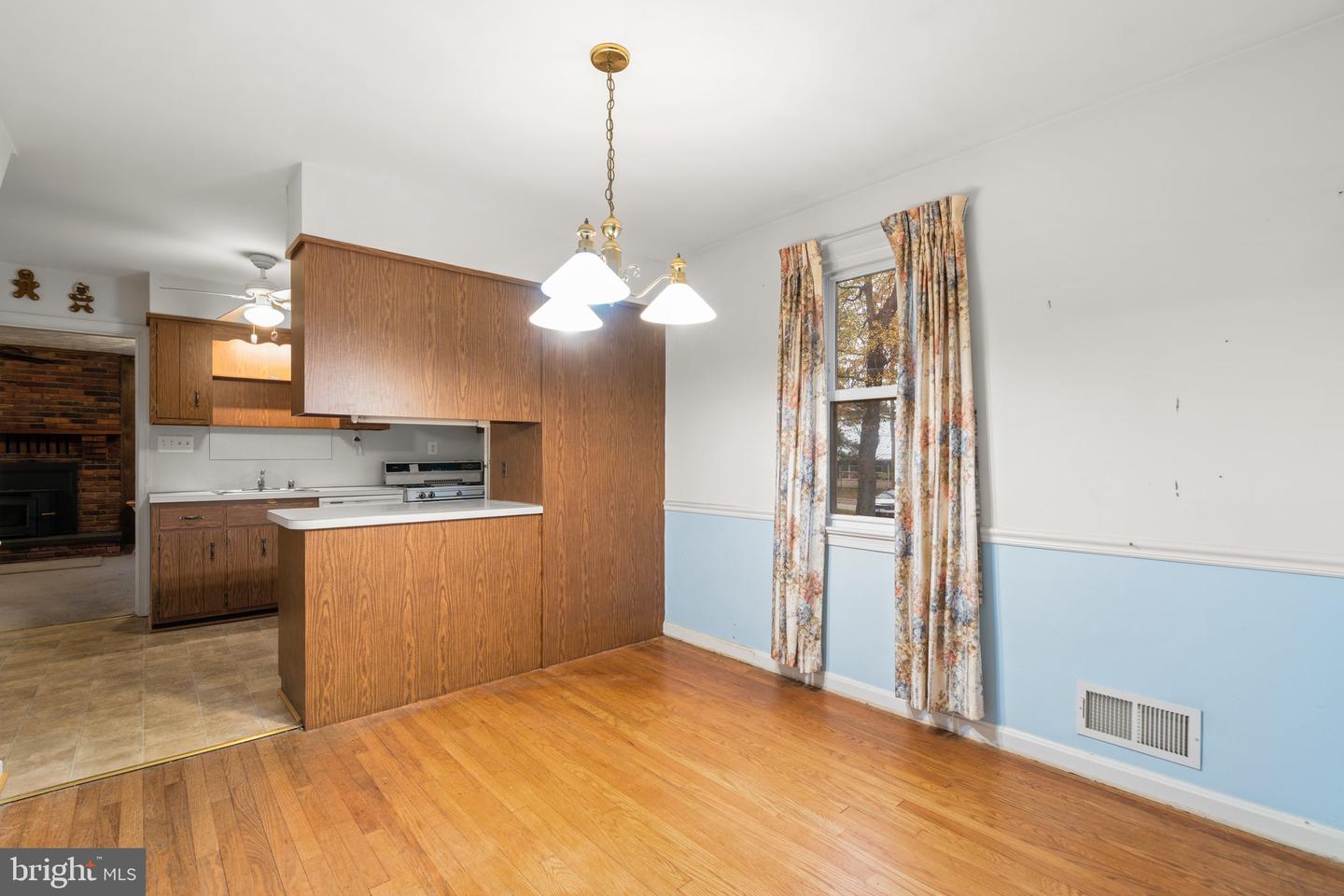 4201 Briars Rd Property Photo 6