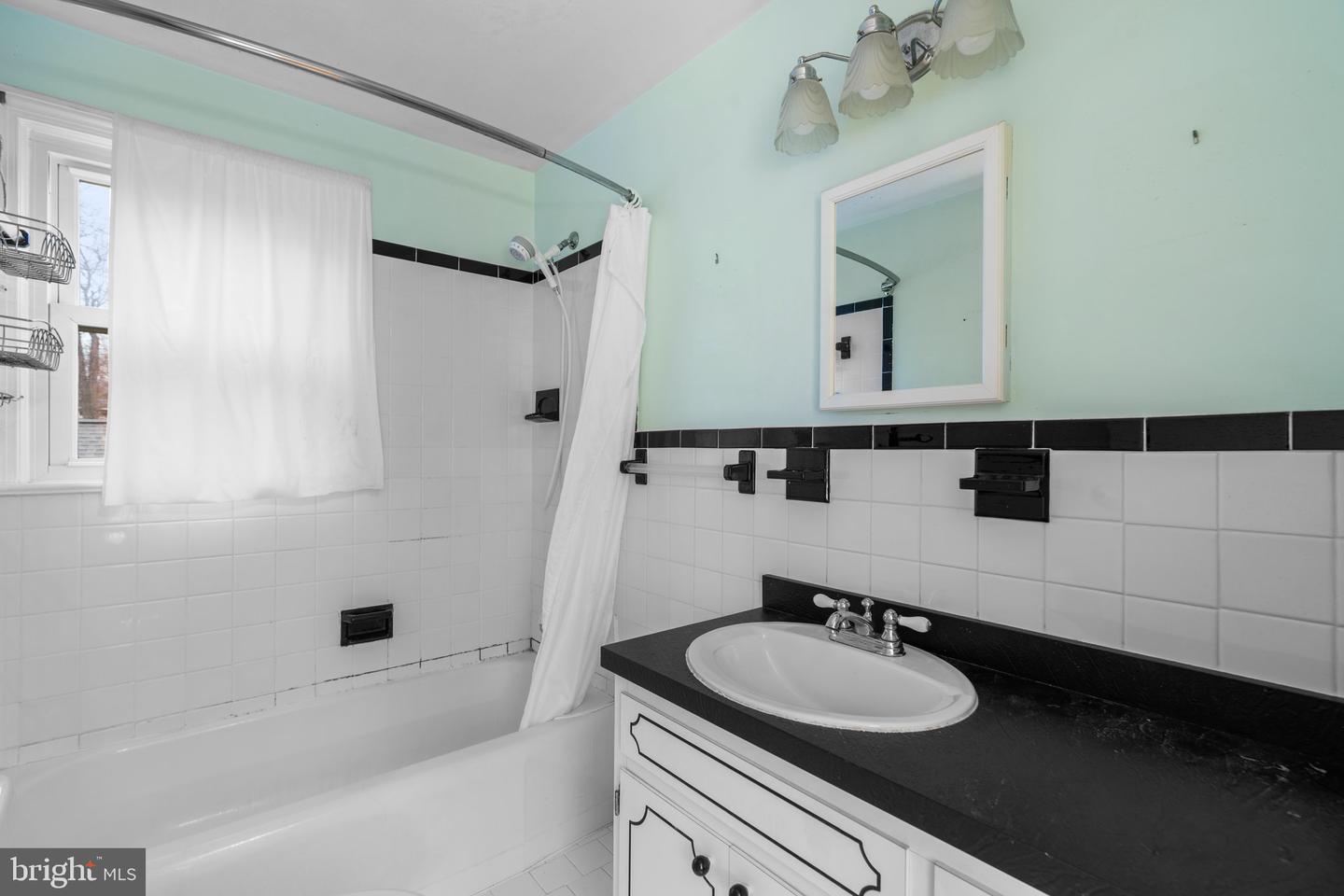 4201 Briars Rd Property Photo 28