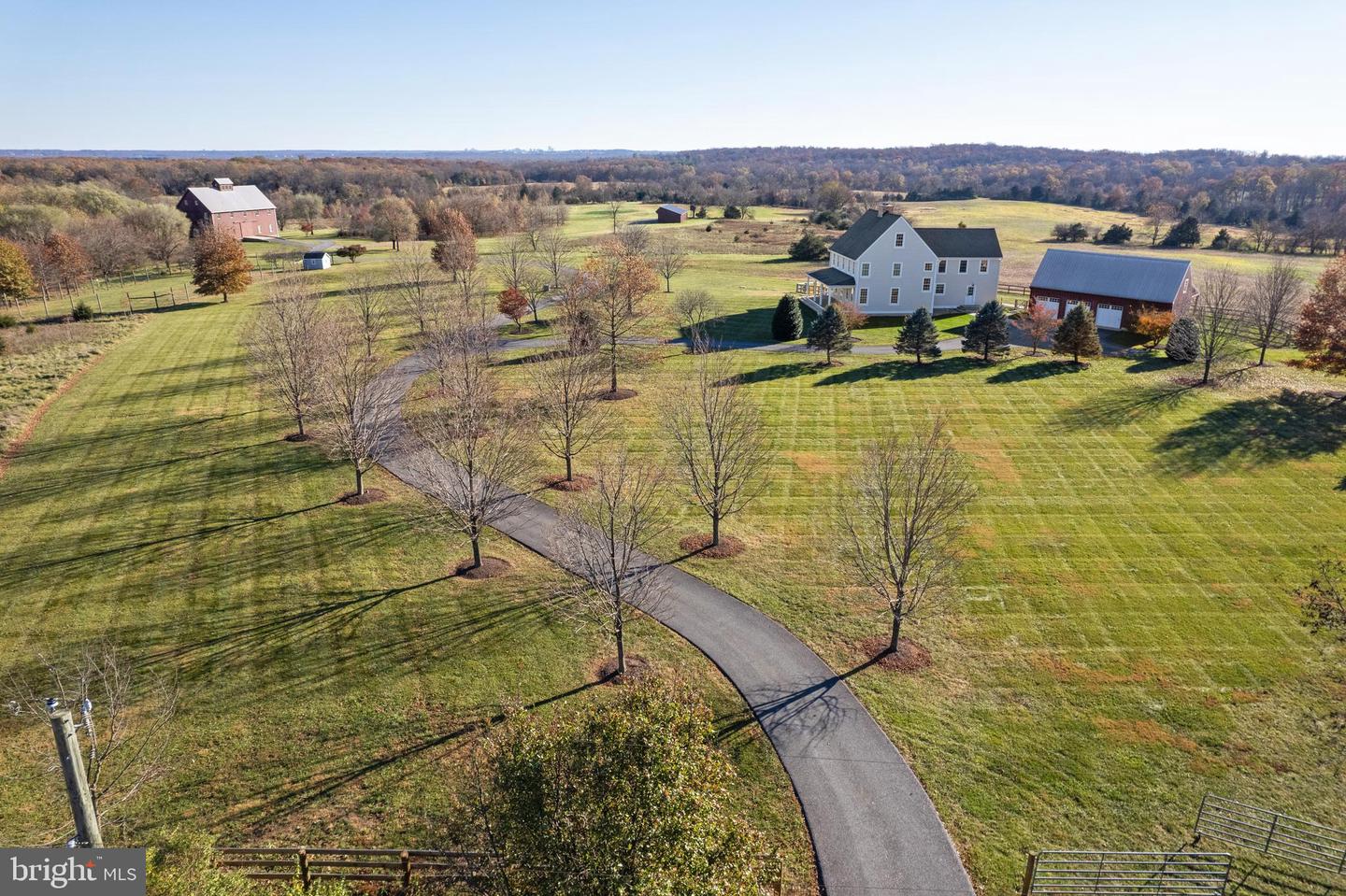 21100 W Offutt Rd Property Photo