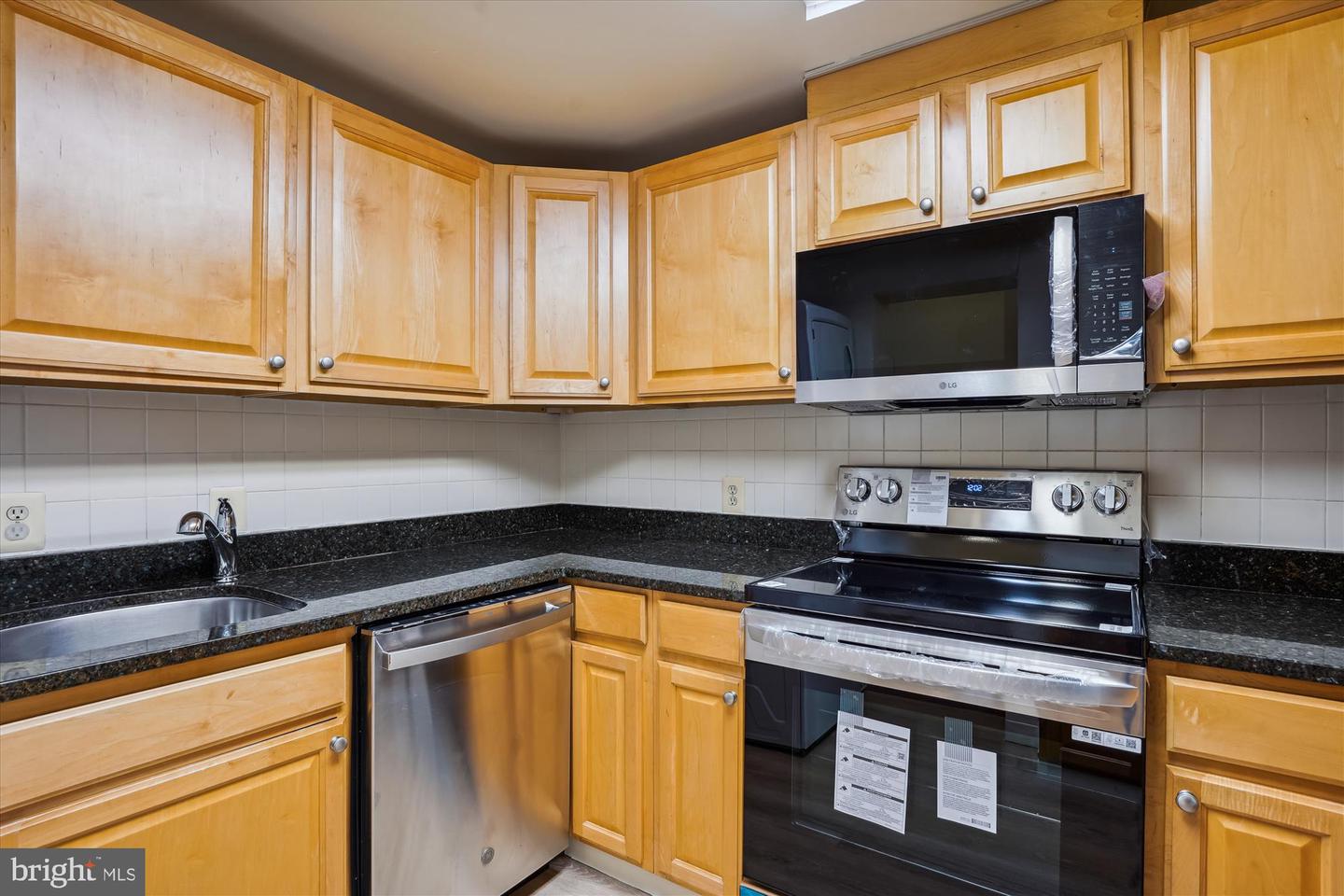 4601 N Park Ave Ave #1821 Property Photo 8