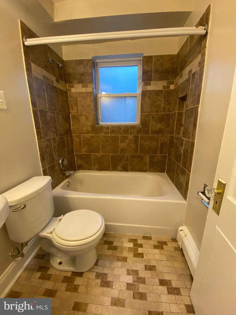 8507 Flower Ave #6 Property Photo 1