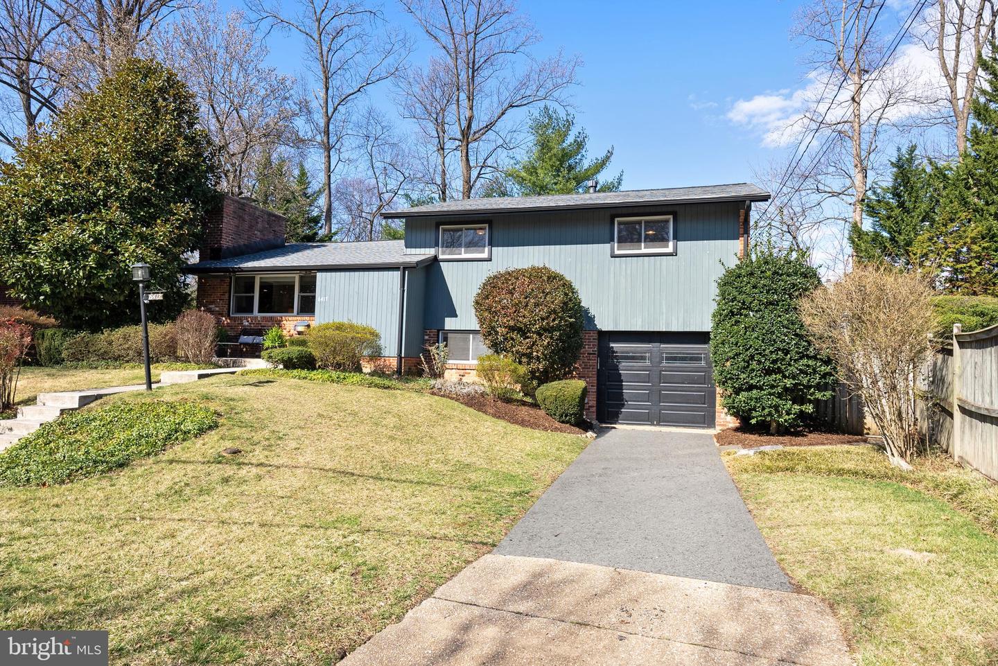 6417 Tone Dr Property Photo