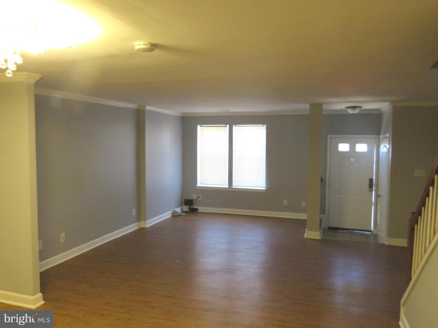4063 Chesterwood Dr #4063 Property Photo 2