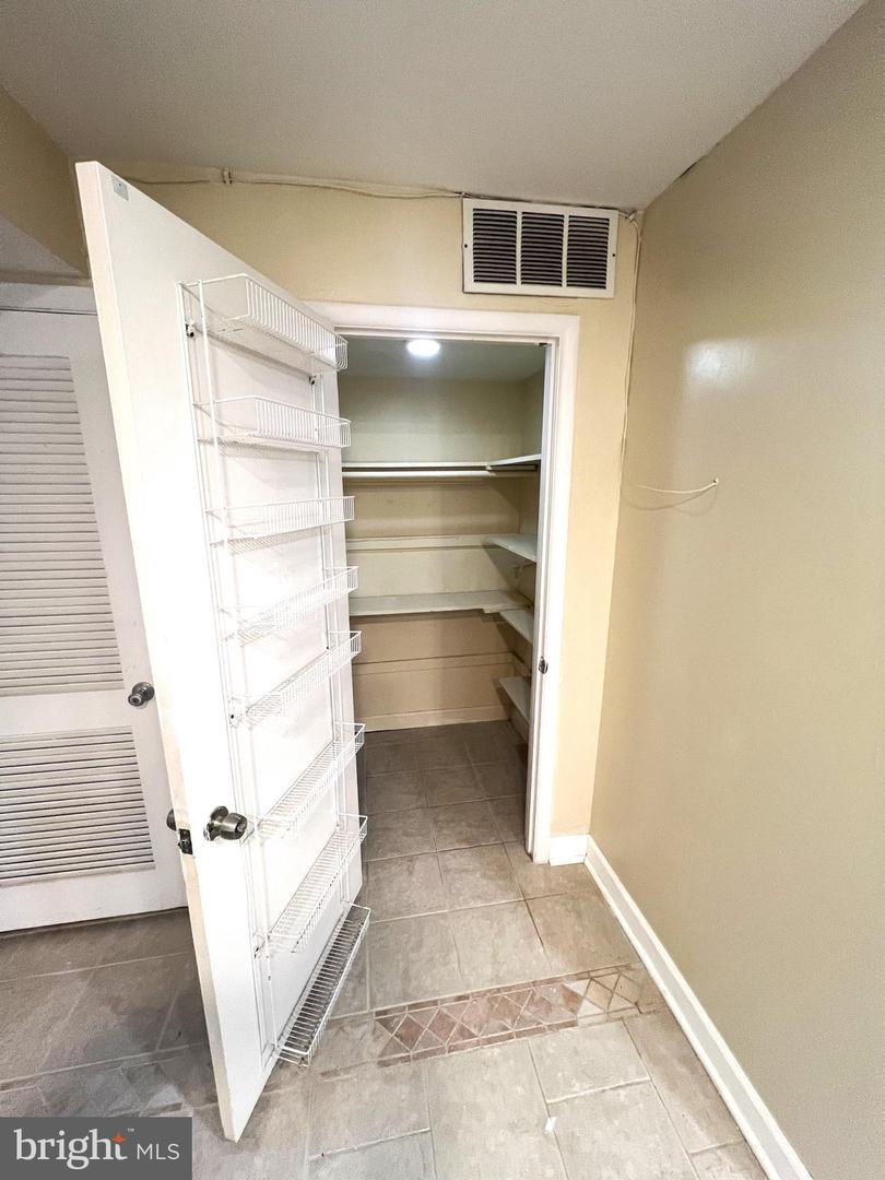 11321 College View Dr Property Photo 13