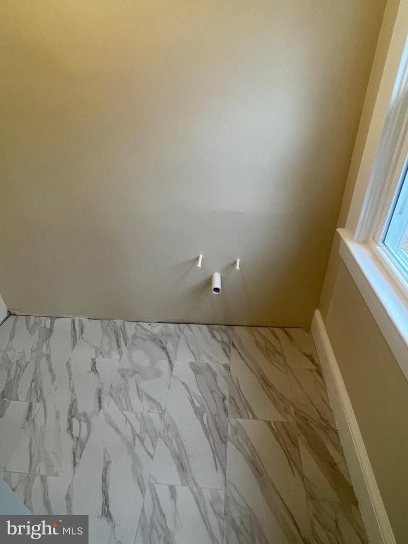 611 Sligo Ave Property Photo 8