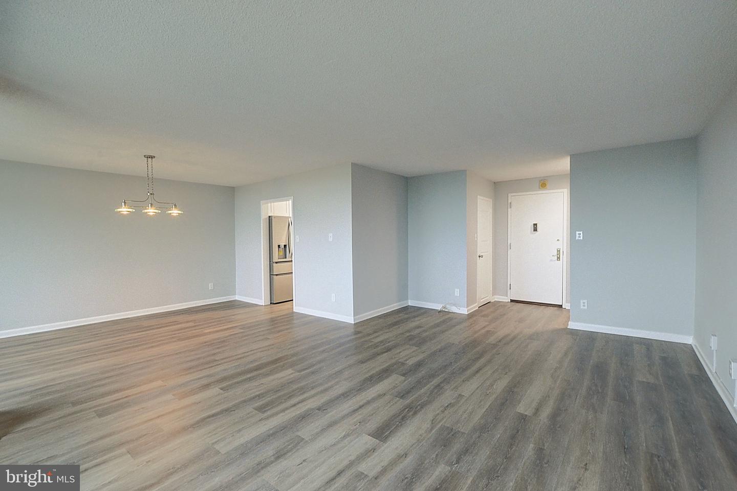 5225 Pooks Hill Rd #1227s Property Photo 2