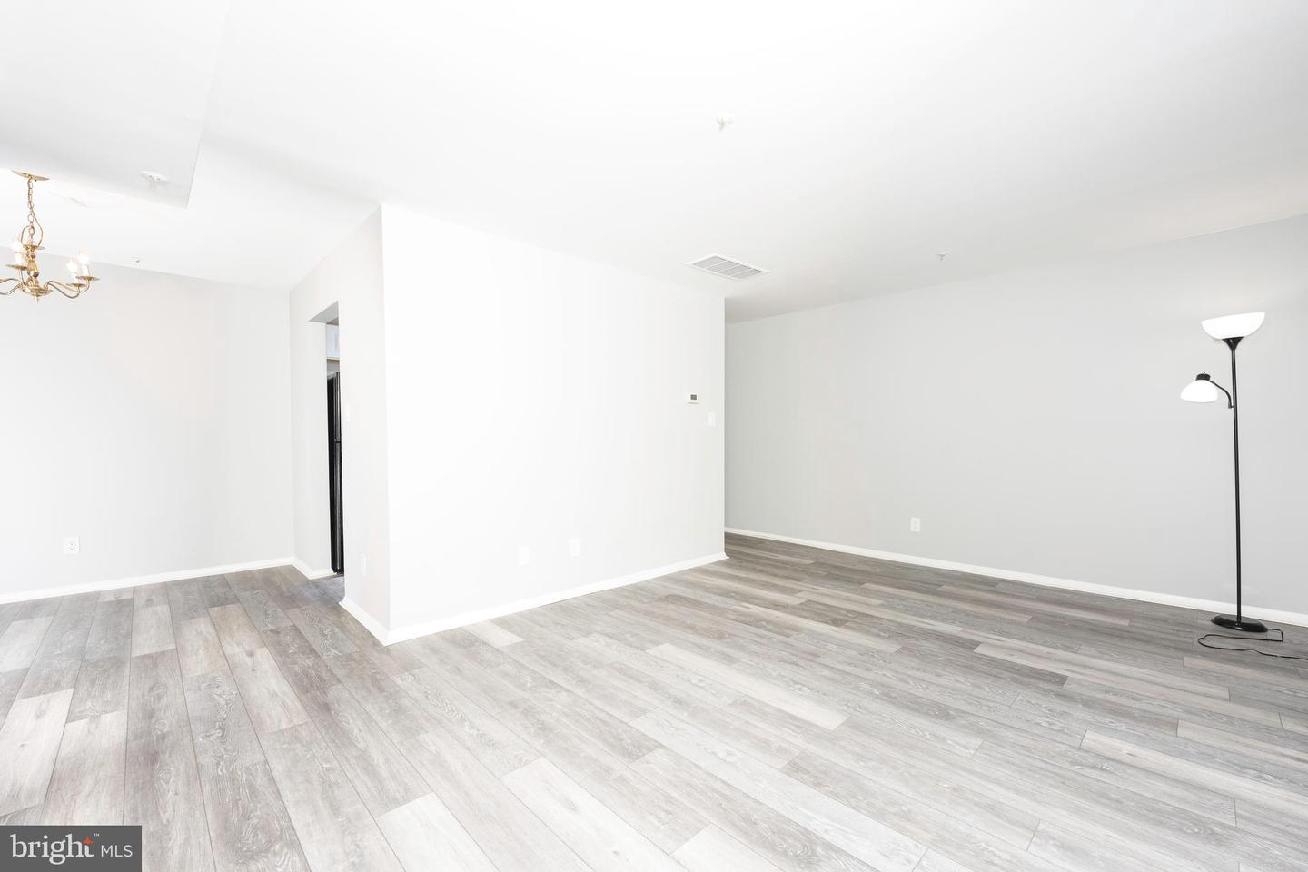 7909 Badenloch Way #302 Property Photo 8