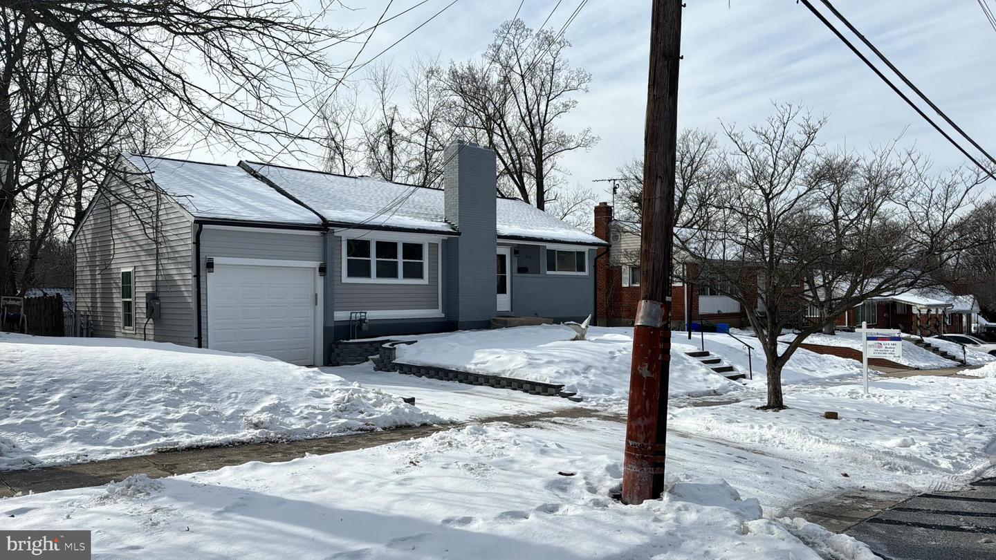 3914 Havard St Property Photo