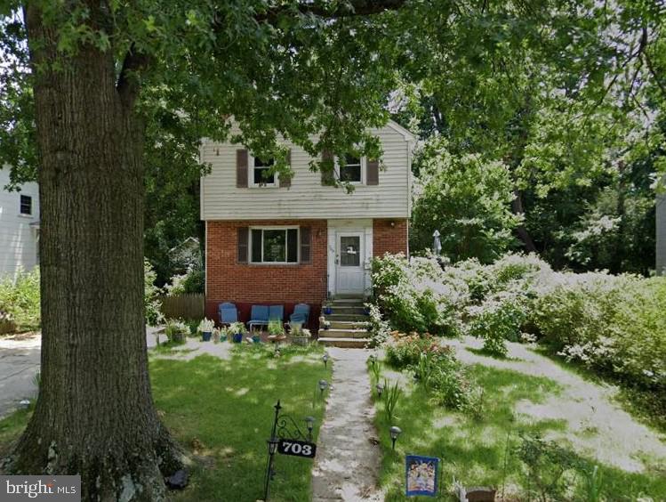 703 FORSTON ST Property Photo 1