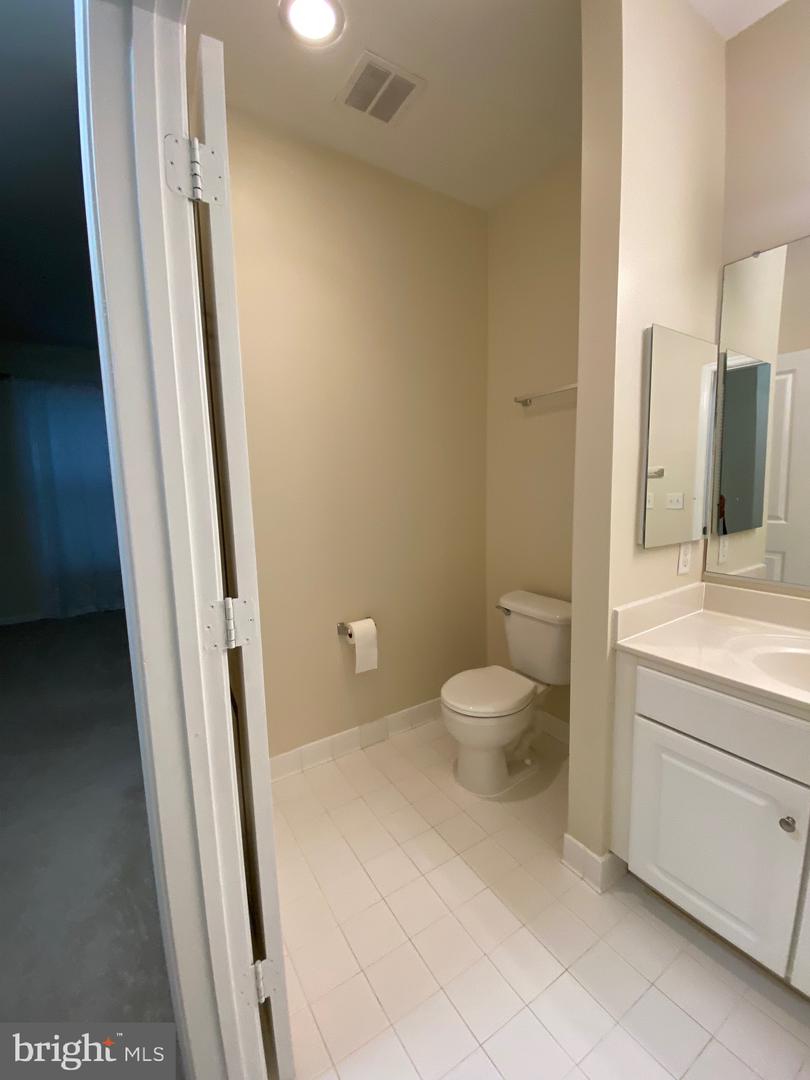 8045 Newell St #102 Property Photo 25