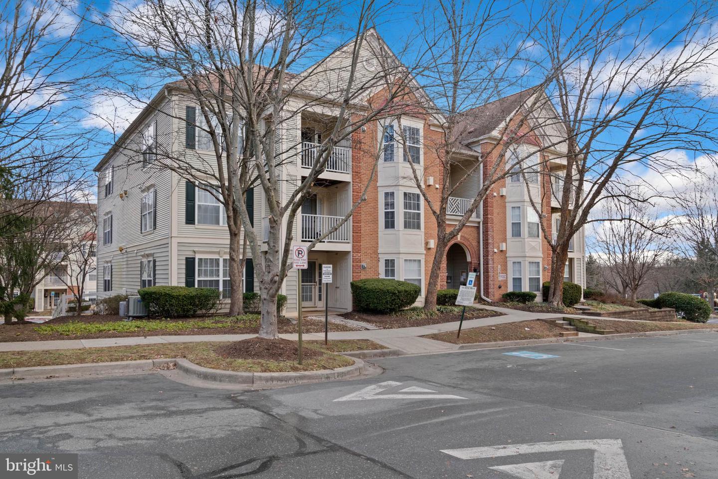 13401 Fountain Club Dr #203 Property Photo