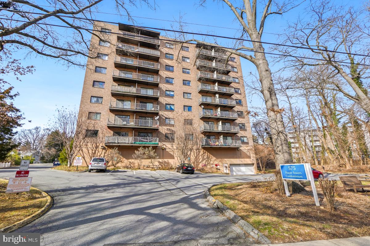 575 Thayer Ave #606 Property Photo