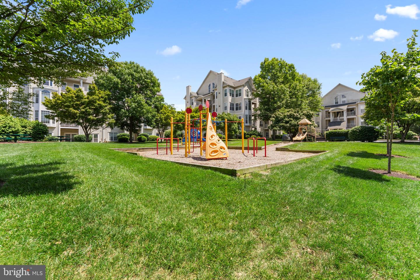 18503 Boysenberry Dr #128-88 Property Photo 33