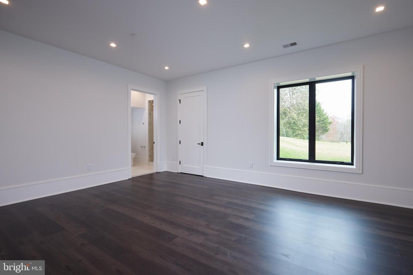 9121 Harrington Dr Property Photo 55