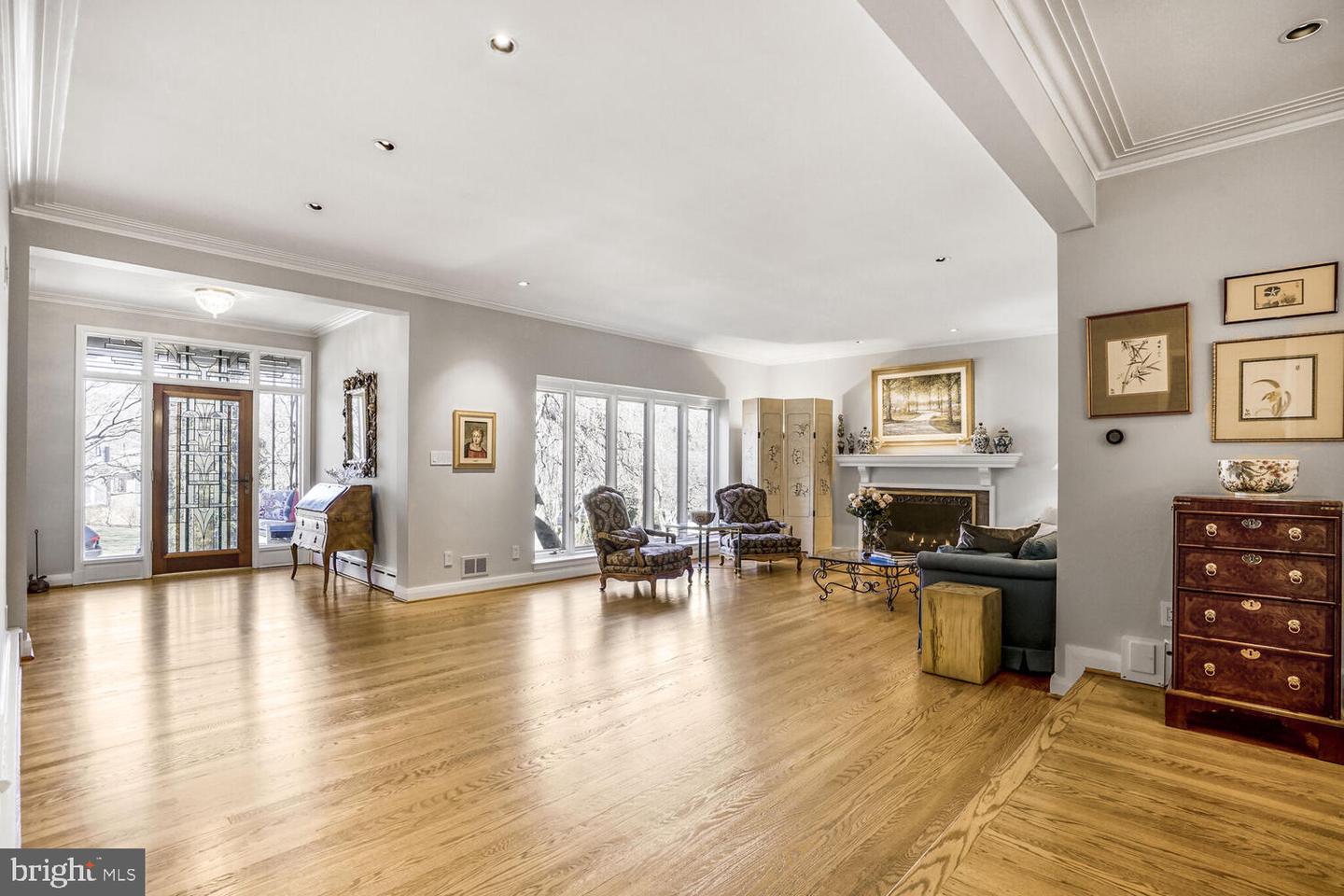 6623 Radnor Property Photo 6