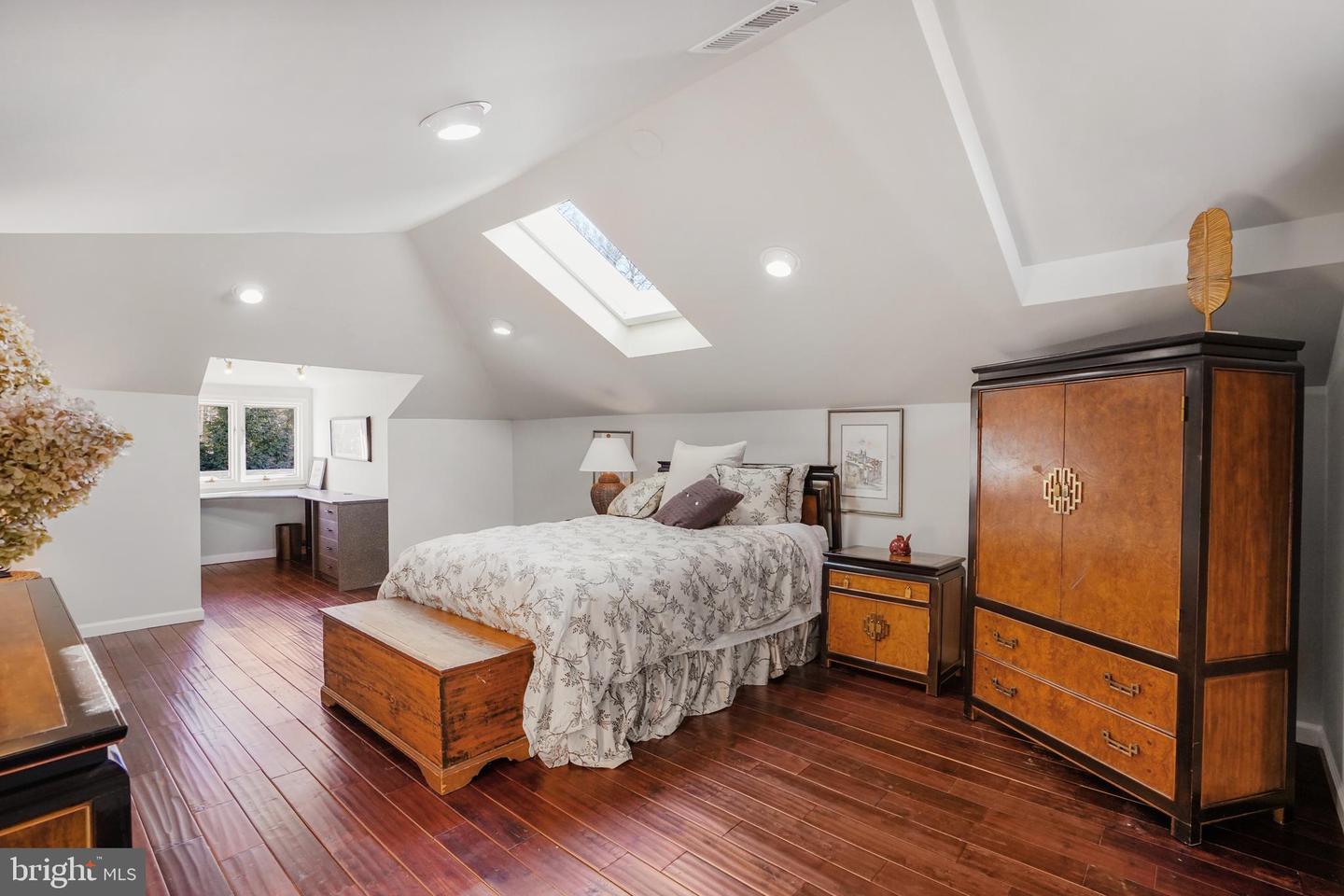 6623 Radnor Property Photo 31