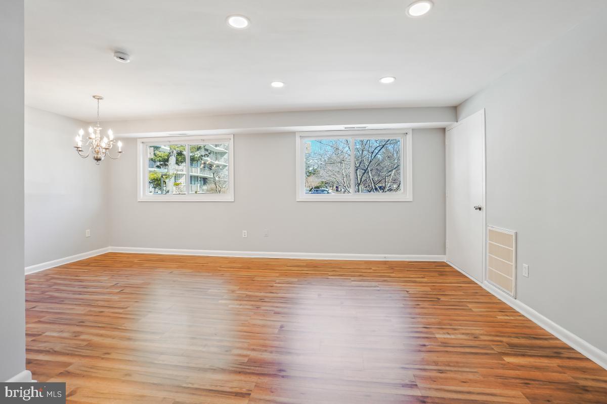 3355 University Blvd W #206 Property Photo 6