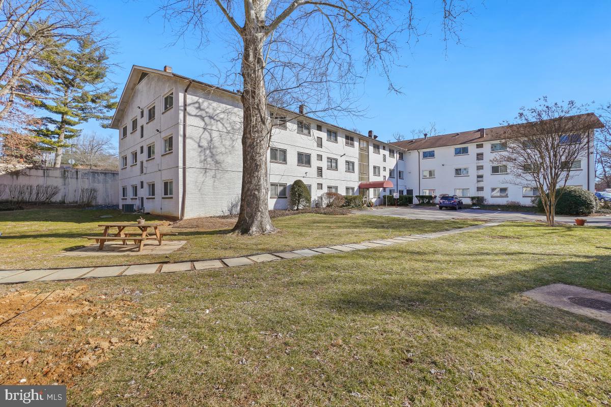 3355 University Blvd W #206 Property Photo 30