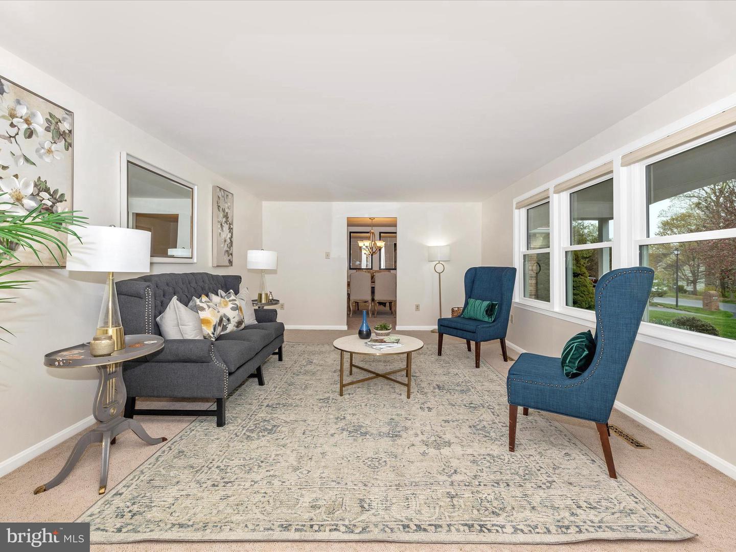 24330 Hilton Pl Property Photo 5