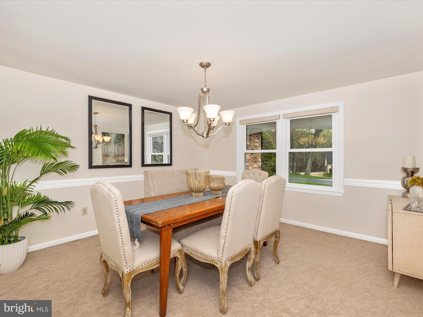 24330 Hilton Pl Property Photo 11